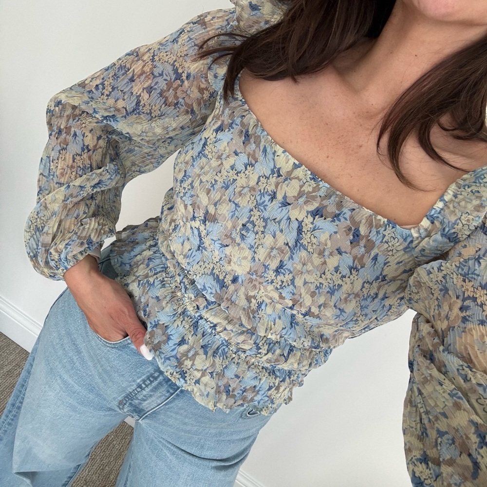 Floral Puff Sleeve Top
